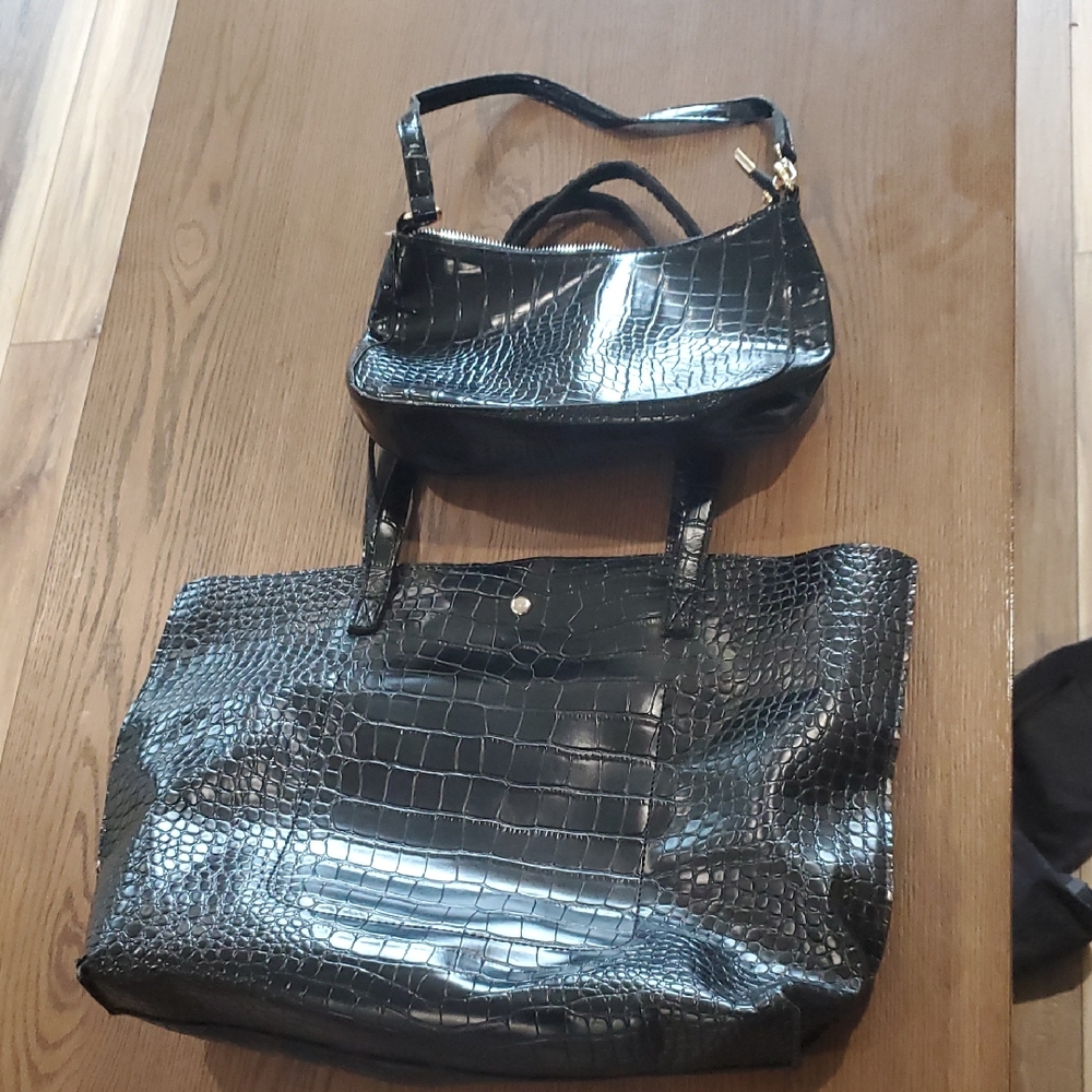 Sleek Black Crocodile-Embossed Shoulder Bag Set